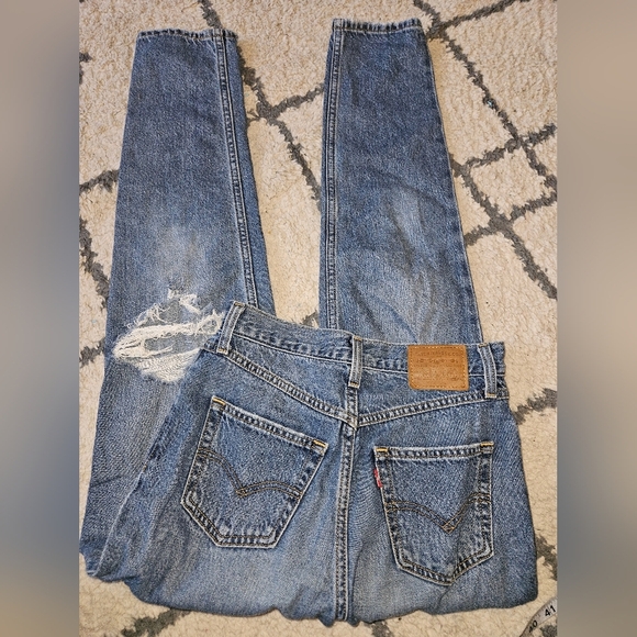 Levi's Denim - Levi's premium denim 80's mom Jean size 25/30